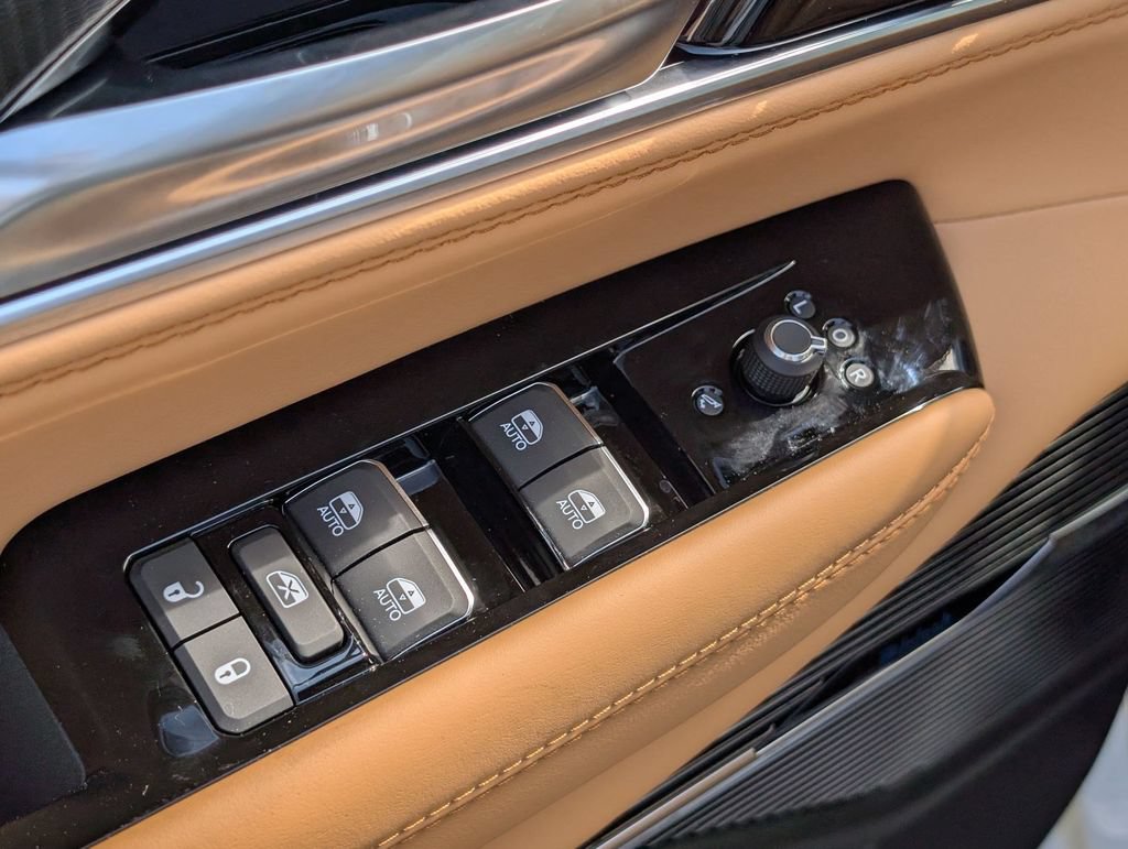 New 2026 Jeep Grand Wagoneer L Summit AWD/4WD image 11