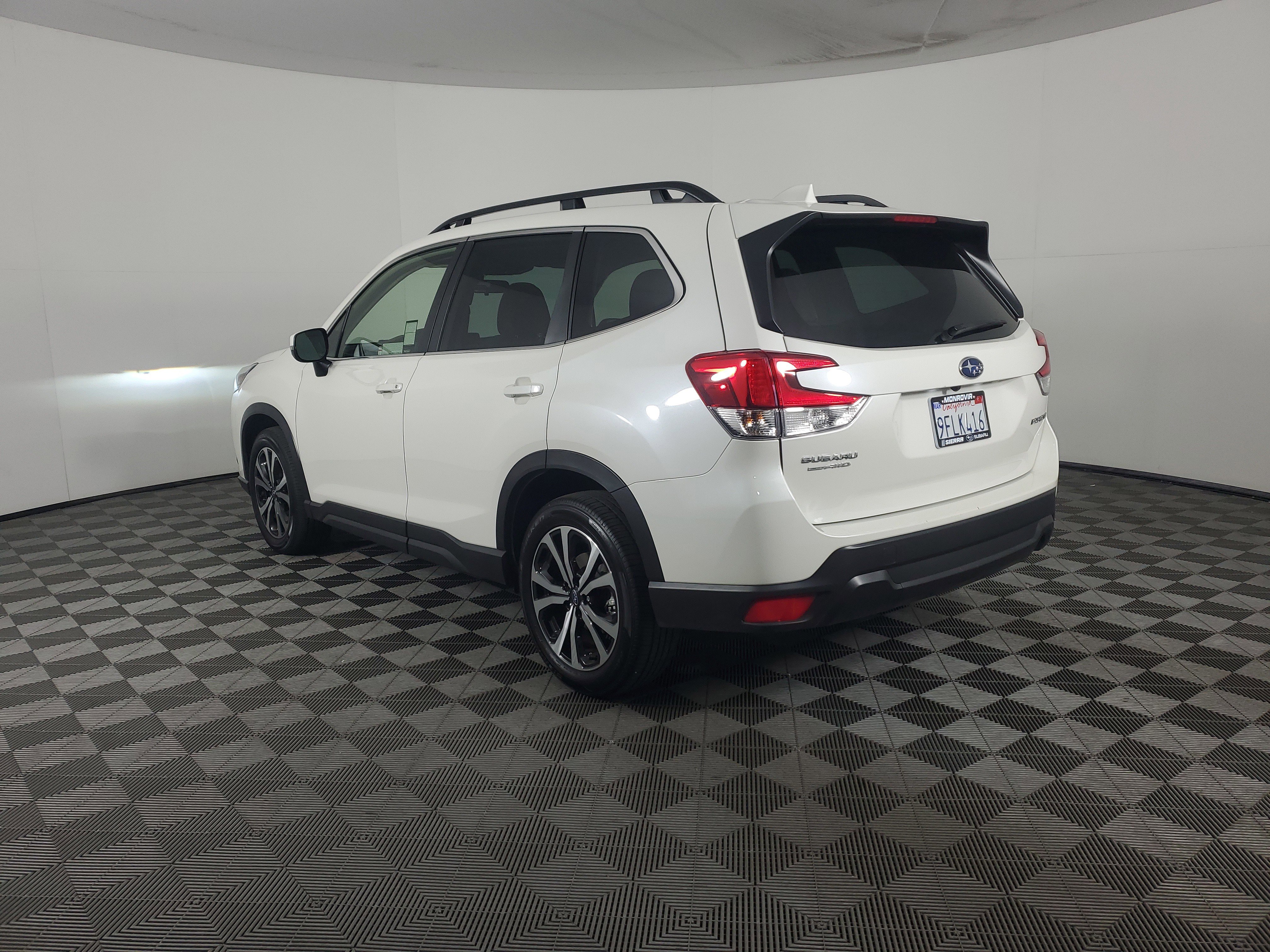 Used 2023 Subaru Forester Limited image 6
