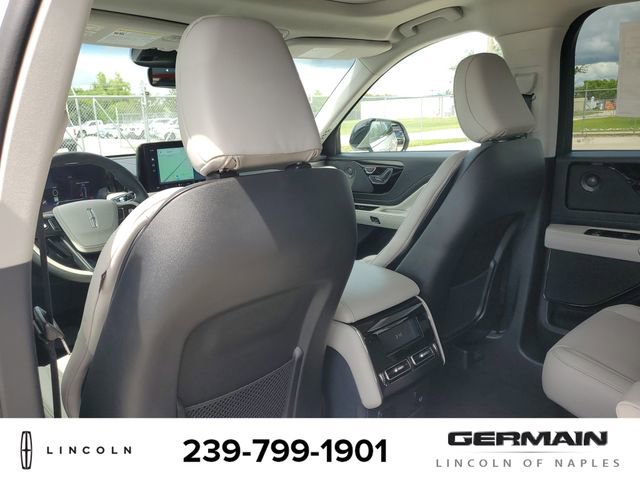 New 2025 Lincoln Aviator 2WD w/ Equipment Group 101A image 21