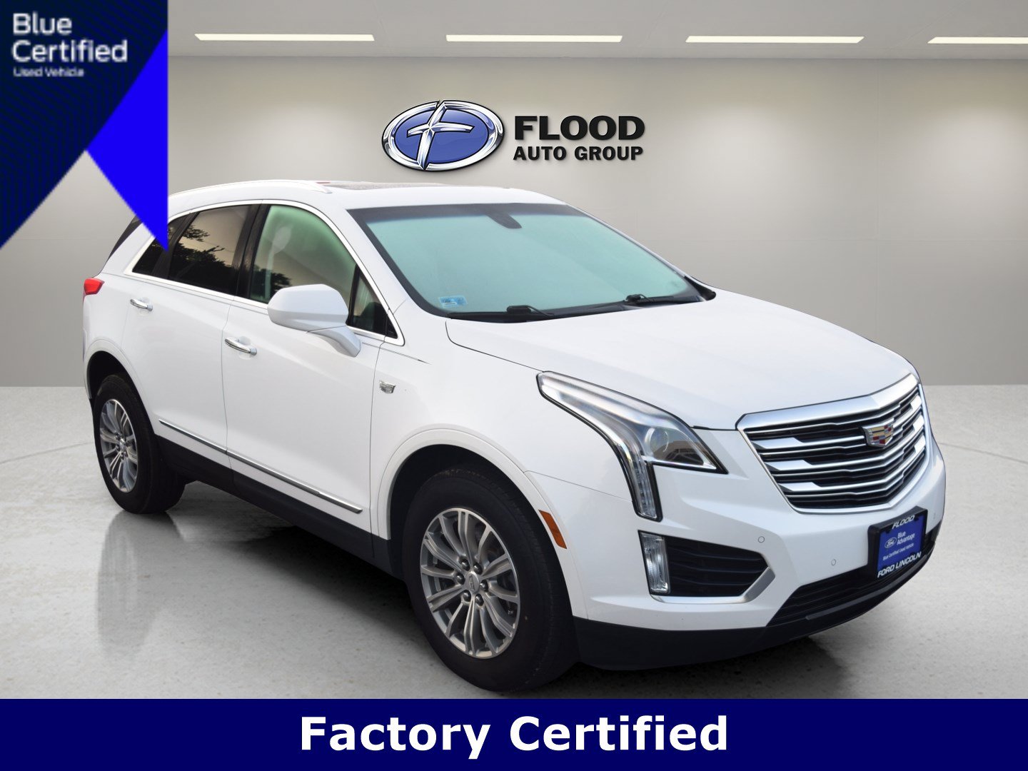 Used 2017 Cadillac XT5 Luxury AWD/4WD image 1
