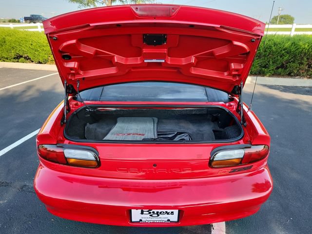 Used 1997 Chevrolet Camaro Z28 w/ Preferred Equipment Group 2 RWD image 26