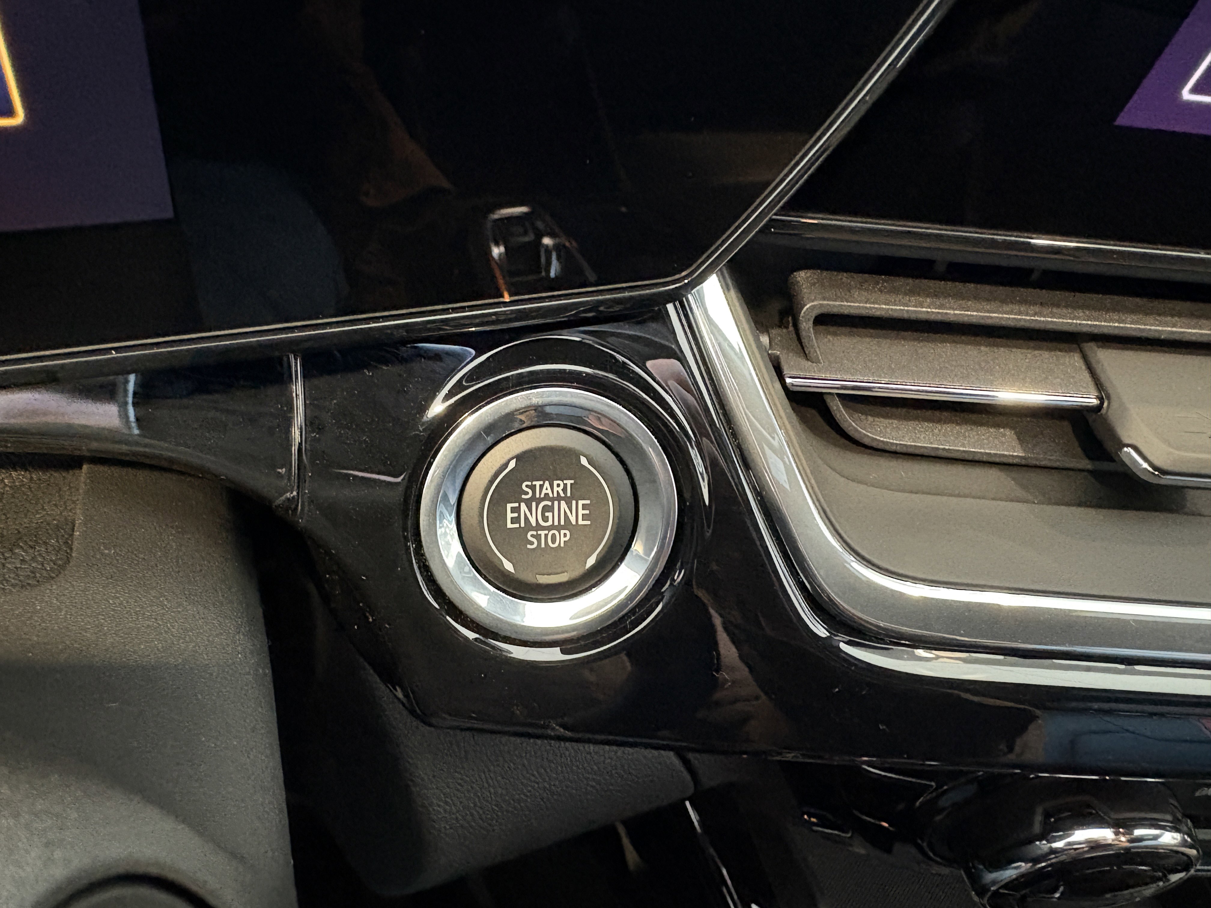 New 2026 Chevrolet Trax RS w/ Sunroof Package image 12