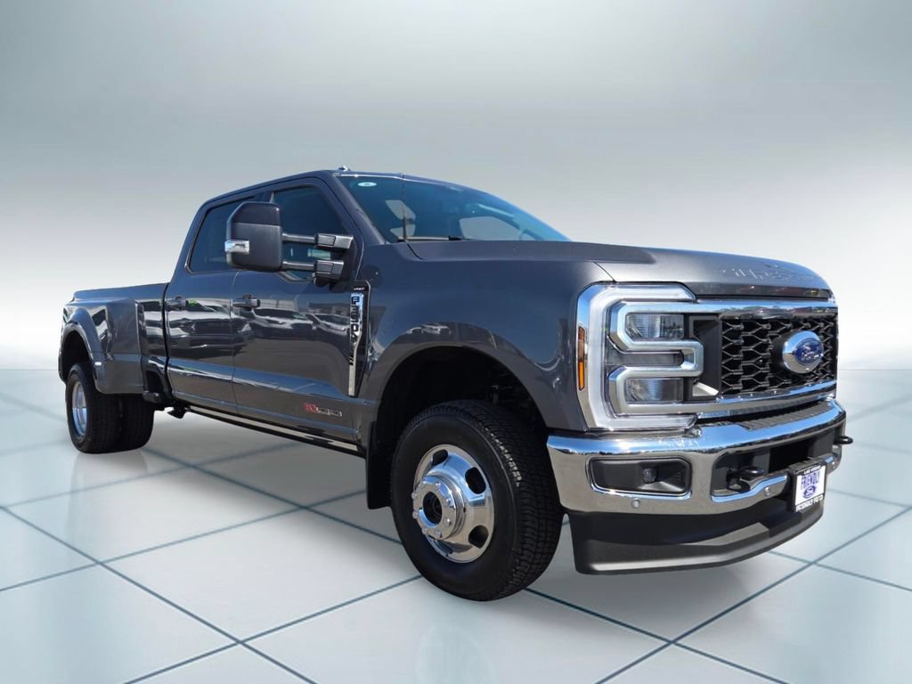 New 2026 Ford F350 Lariat w/ Lariat Ultimate Package AWD/4WD image 2