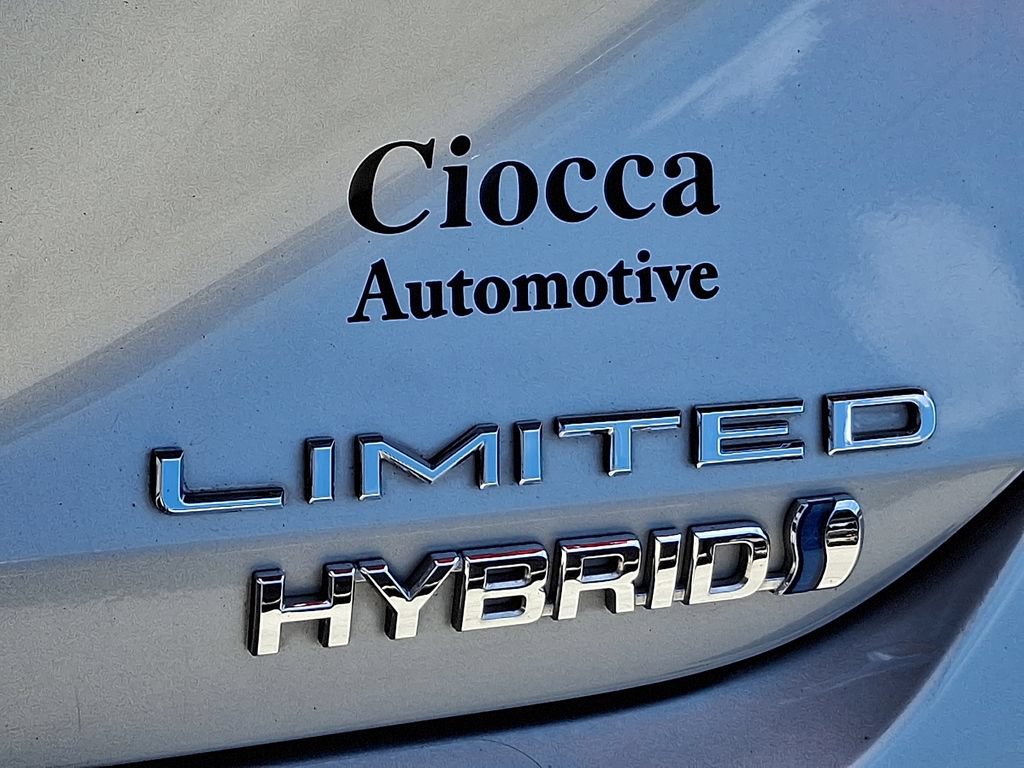 Used 2022 Toyota Avalon Limited w/ Advanced Safety Package FWD image 30