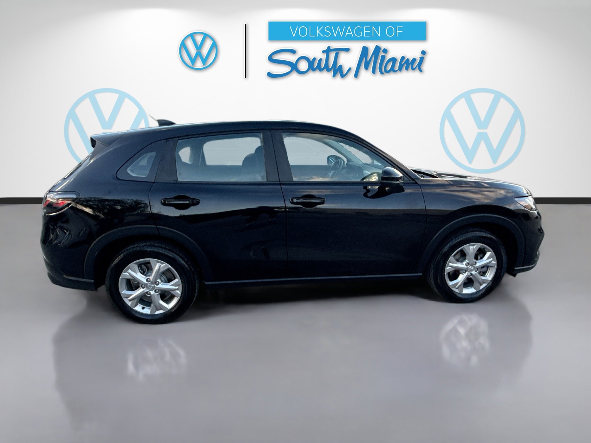 Used 2023 Honda HR-V LX image 8