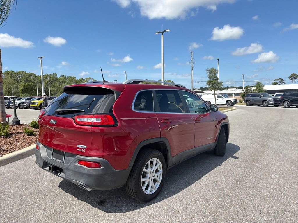 Used 2017 Jeep Cherokee Latitude w/ Trailer Tow Group FWD image 7