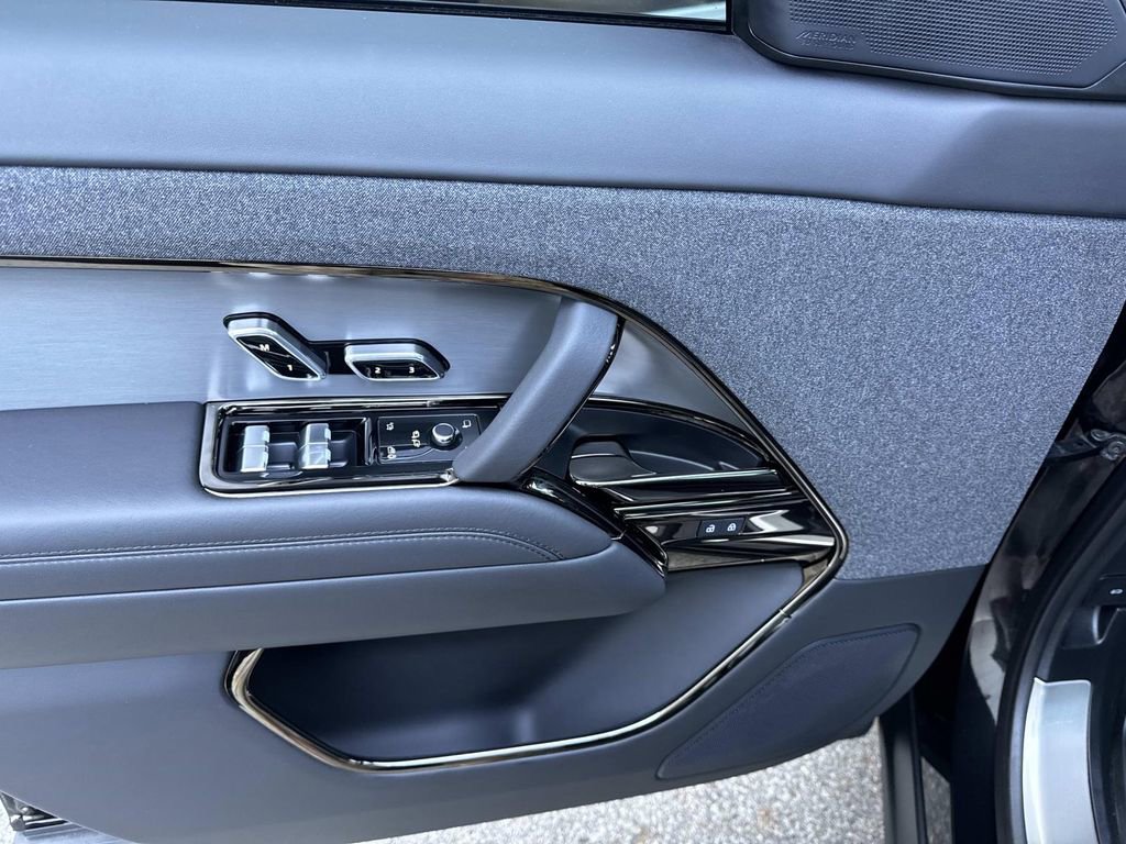 Certified 2024 Land Rover Range Rover Sport Dynamic SE AWD/4WD image 17