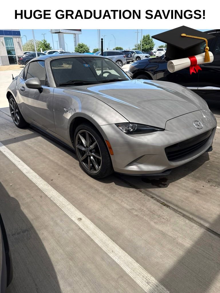 Used 2022 MAZDA MX-5 Miata RF Grand Touring RWD image 2