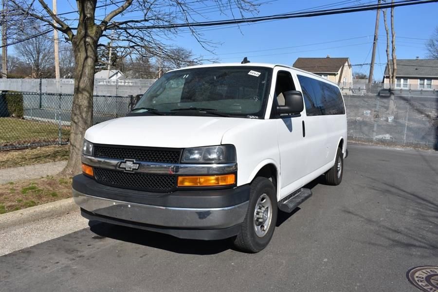 Used 2023 Chevrolet Express 3500 LT w/ LT Preferred Equipment Group image 2