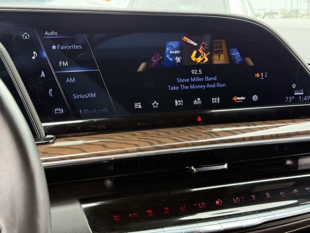 Used 2024 Cadillac Escalade Sport Platinum w/ LPO, ONYX Package image 16