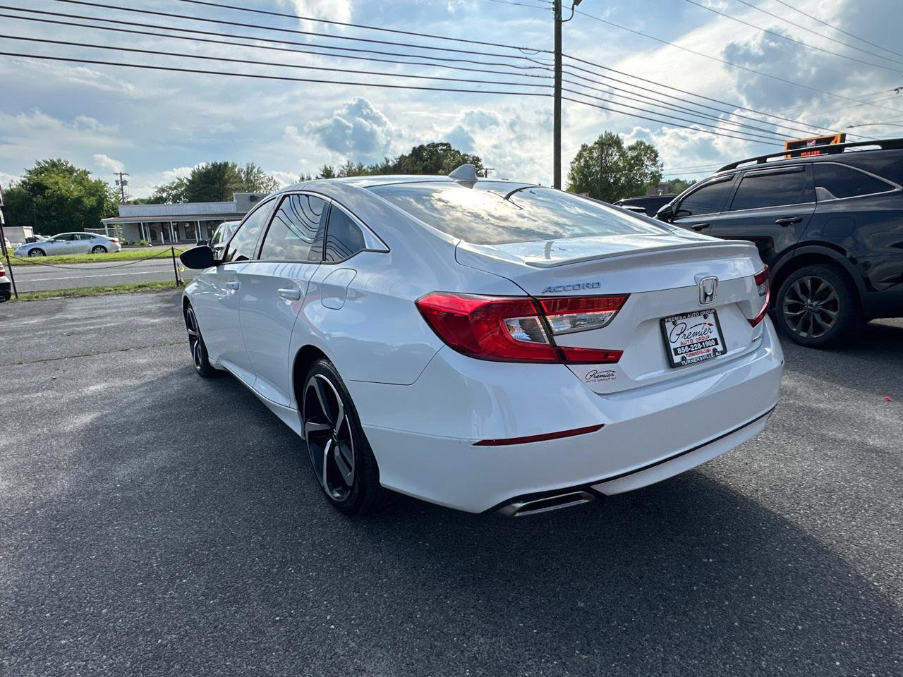 Used 2018 Honda Accord Sport image 7