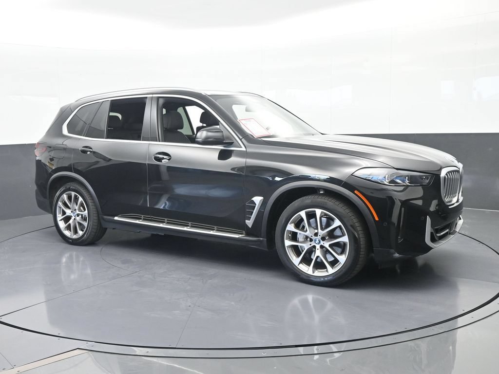 Used 2025 BMW X5 xDrive50e AWD/4WD image 8