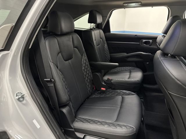 Used 2023 Kia Sorento SX Prestige image 33