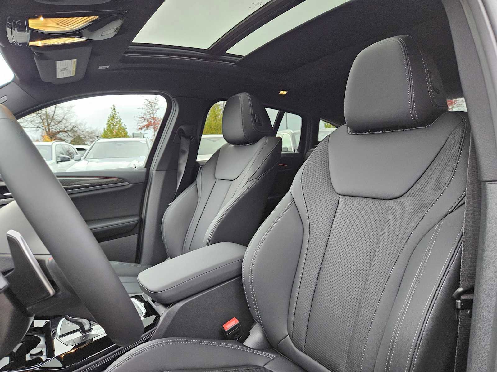New 2025 BMW X4 M40i w/ Premium Package image 25