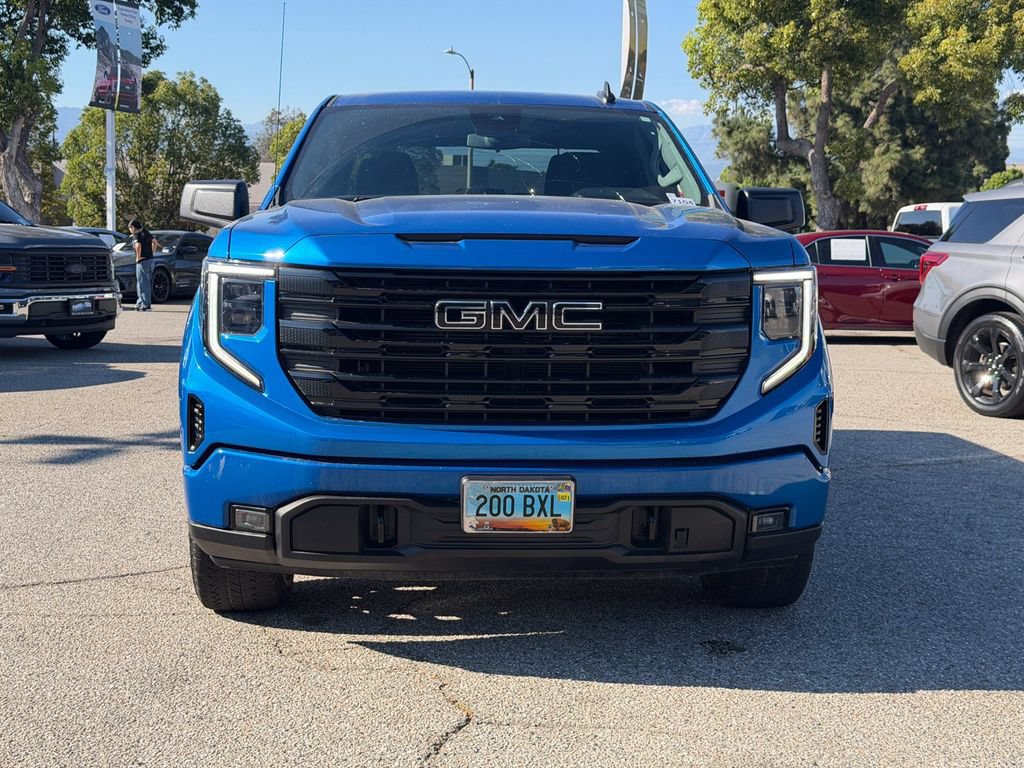 Used 2023 GMC Sierra 1500 Elevation AWD/4WD image 2