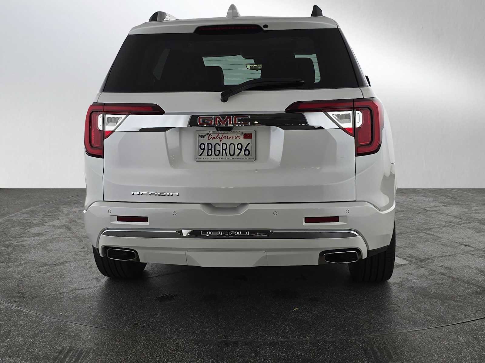Used 2022 GMC Acadia Denali w/ Denali Ultimate Package image 4