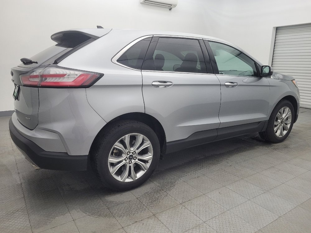 Used 2024 Ford Edge Titanium image 10
