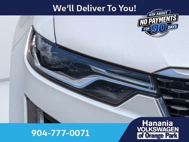 Used 2024 Cadillac XT6 Premium Luxury w/ Technology Package AWD/4WD image 8