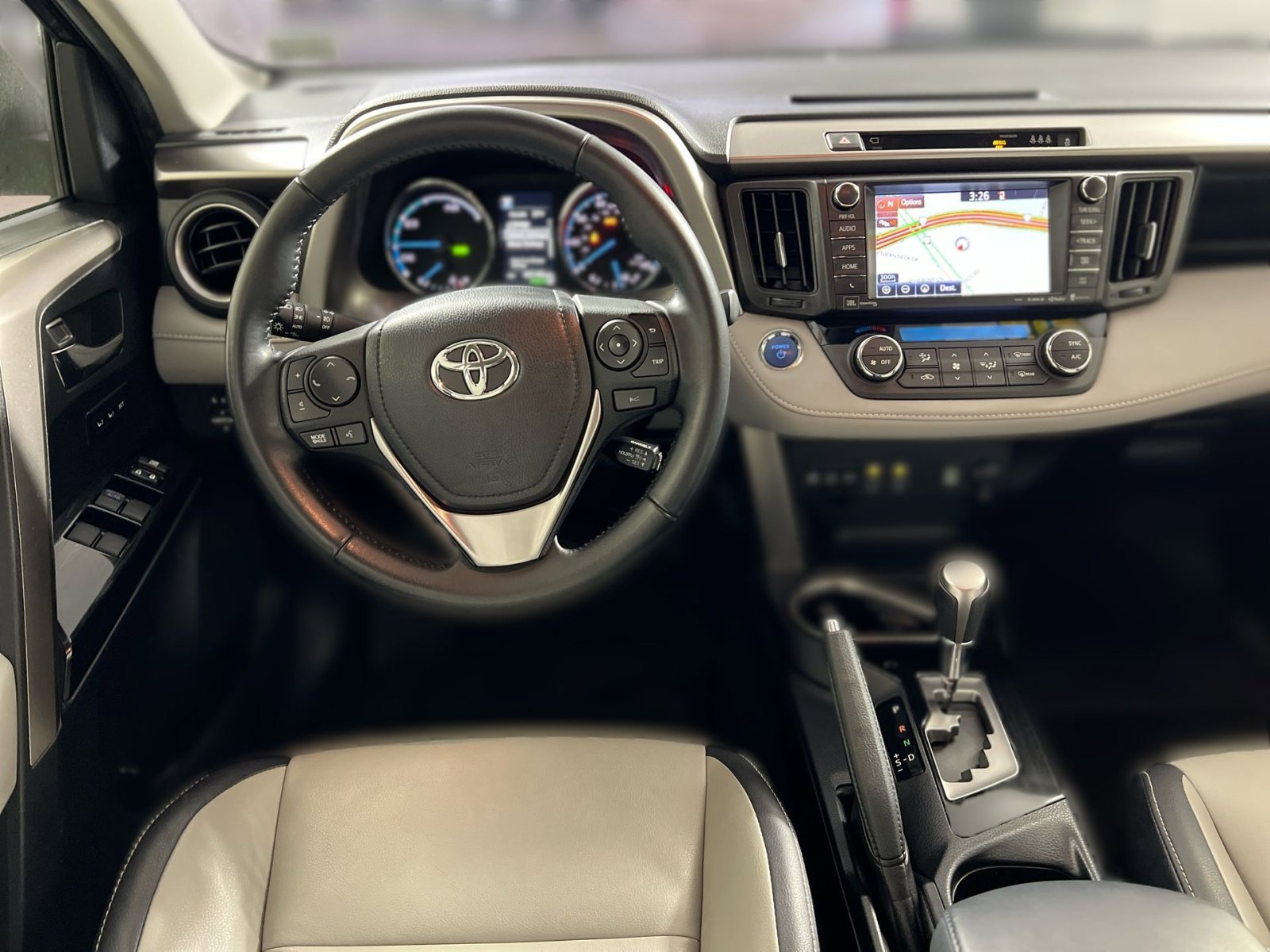 Used 2018 Toyota RAV4 Limited image 23