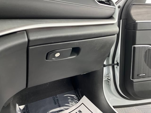 Used 2022 Jeep Grand Cherokee Limited AWD/4WD image 39