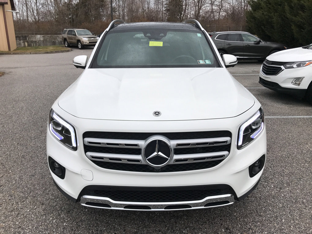 Used 2023 Mercedes-Benz GLB 250 4MATIC image 3