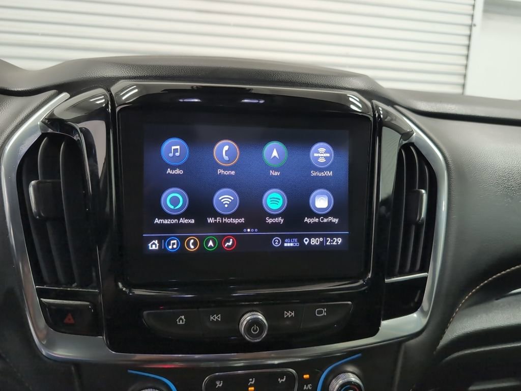 Used 2021 Chevrolet Traverse LT w/ LT Premium Package image 13