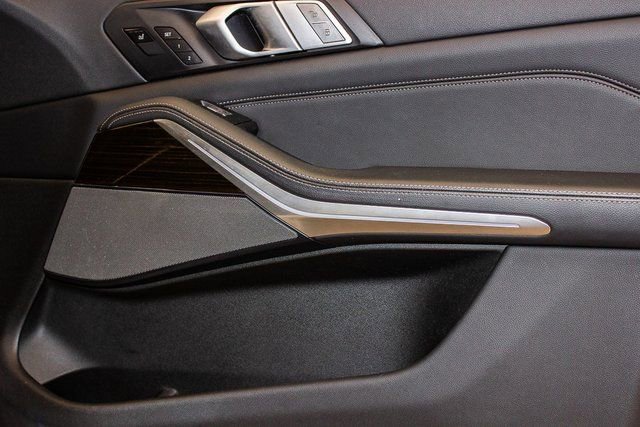 Used 2019 BMW X7 xDrive50i w/ Executive Package image 11