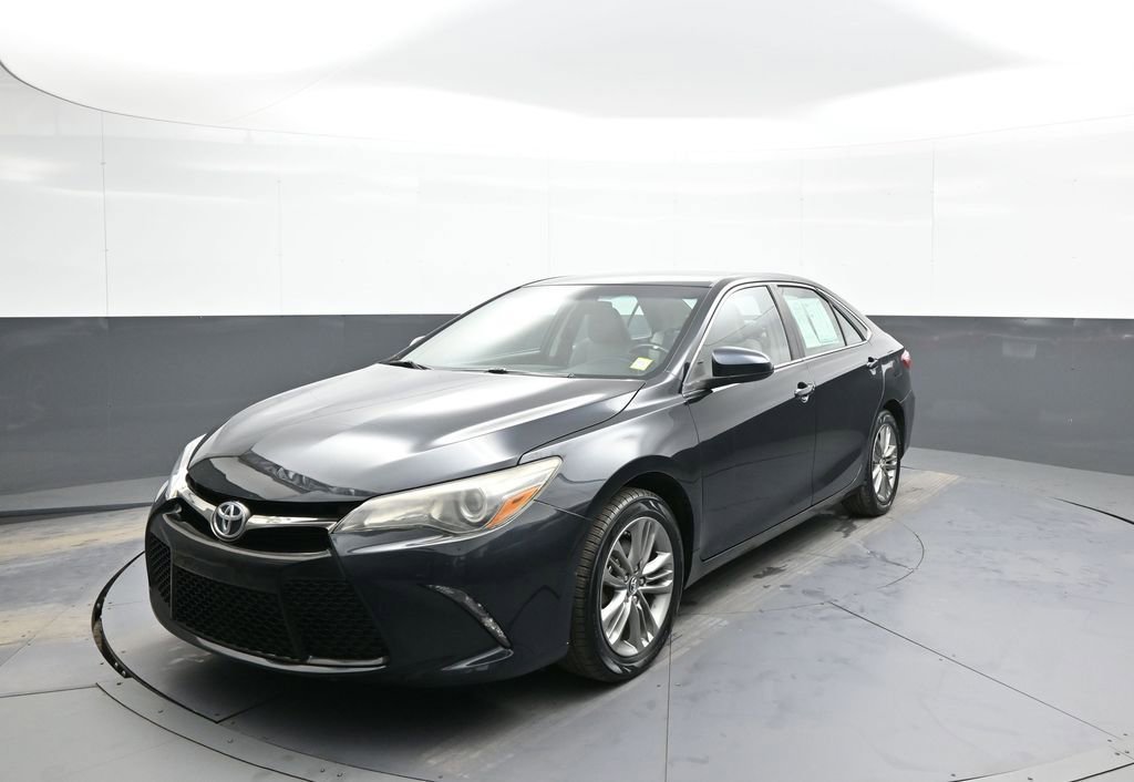 Used 2016 Toyota Camry SE