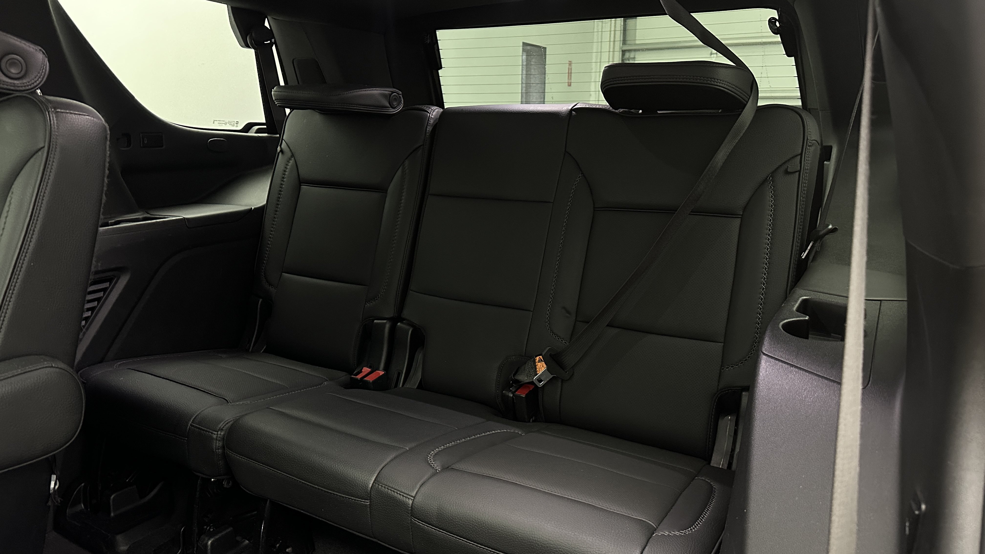 Used 2022 GMC Yukon Denali RWD image 30