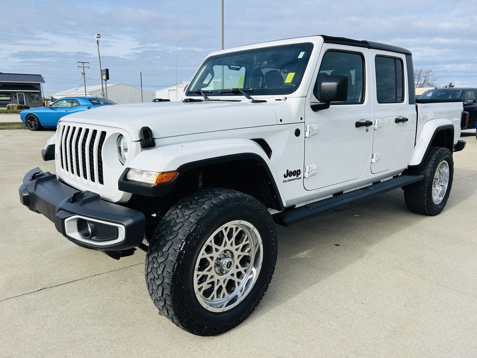 Used 2022 Jeep Gladiator Sport image 29