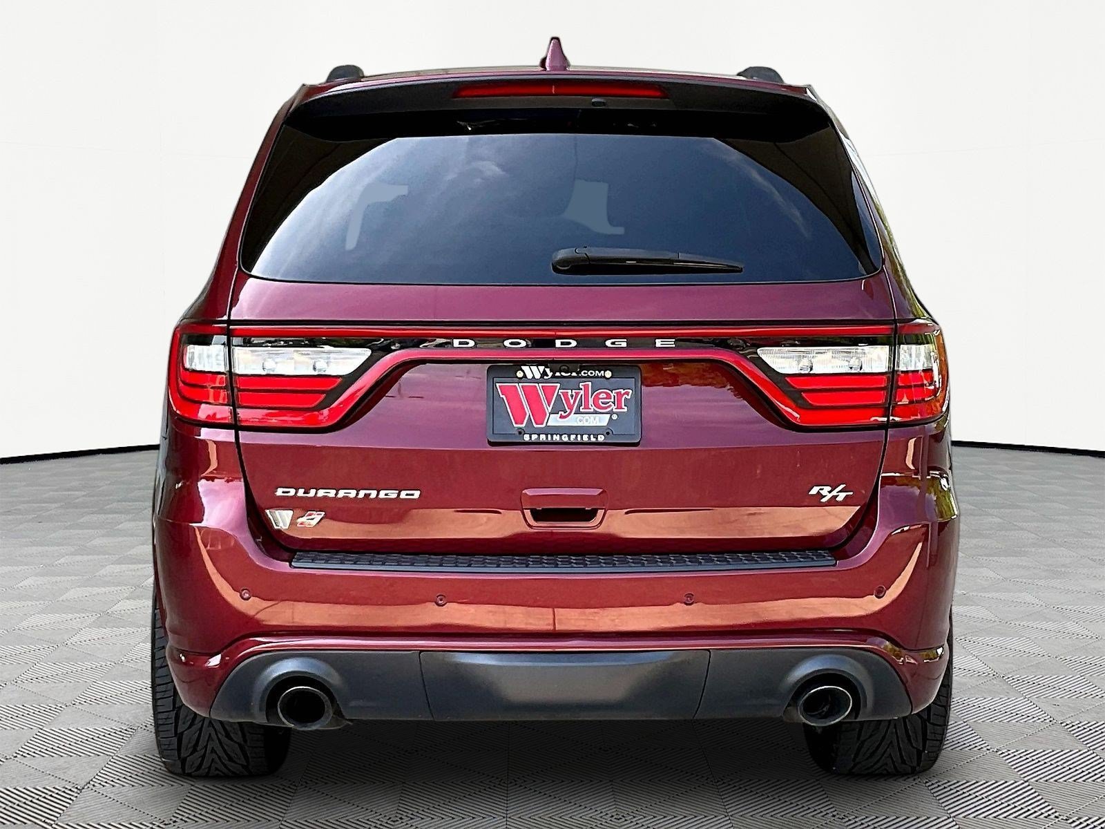 Used 2022 Dodge Durango R/T w/ Tow 'N Go Package AWD/4WD image 5