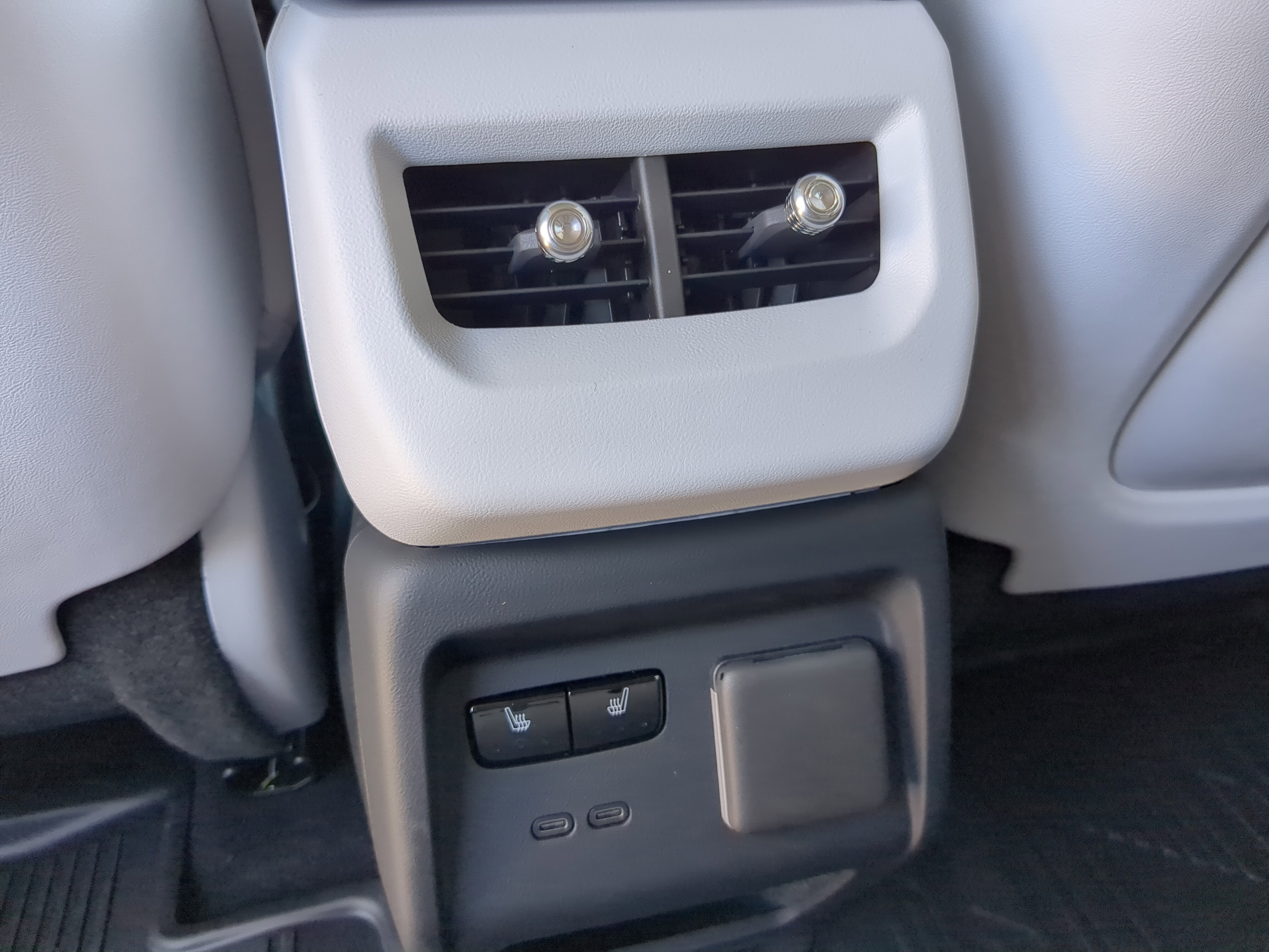 New 2026 Cadillac Optiq Luxury 2 w/ LPO, Floor Liner Package RWD image 15