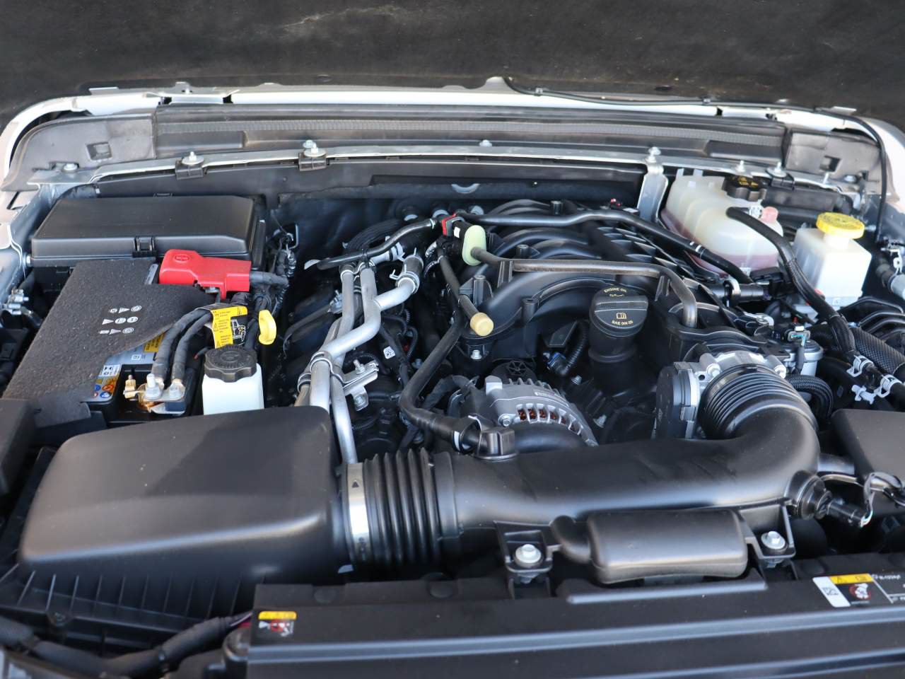 Used 2023 Jeep Gladiator Sport AWD/4WD image 8