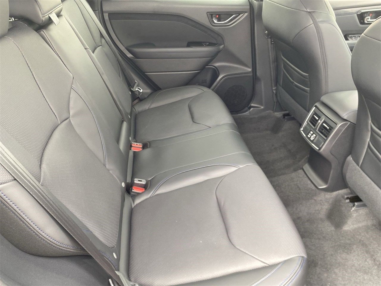 New 2026 Subaru Forester Limited image 9