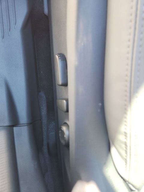 Used 2025 Subaru Legacy Limited image 30