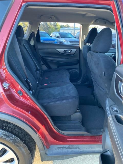 Used 2016 Nissan Rogue S image 15