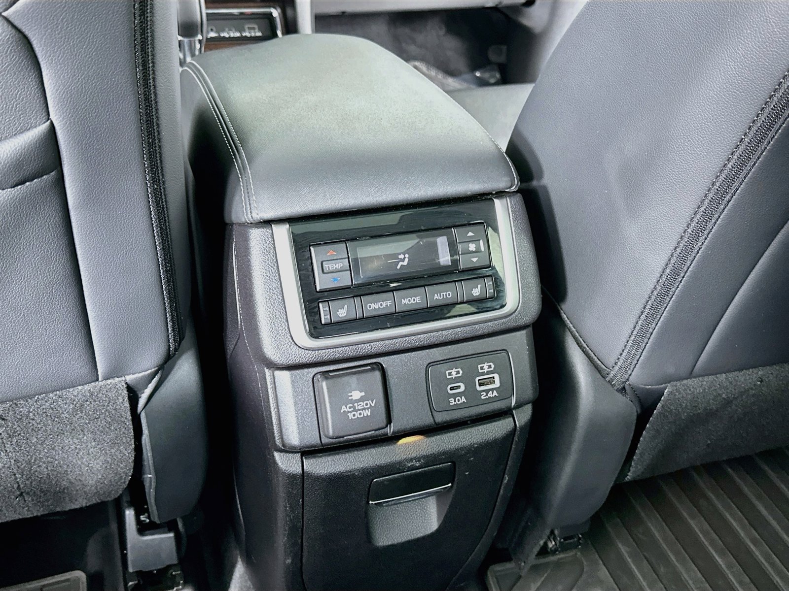 Used 2023 Subaru Ascent Touring AWD/4WD image 34