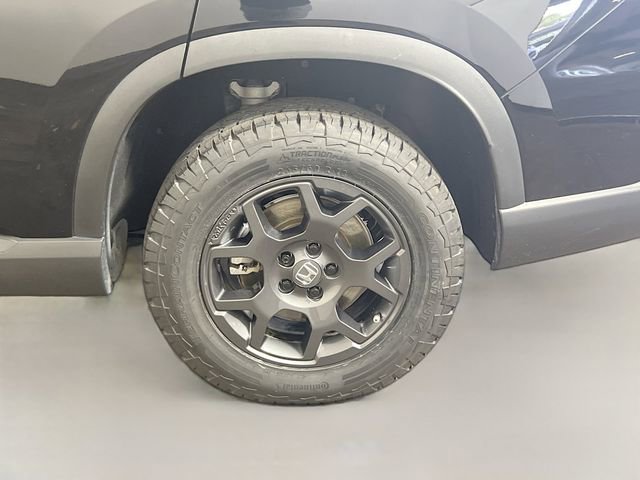 Used 2025 Honda Pilot TrailSport image 27