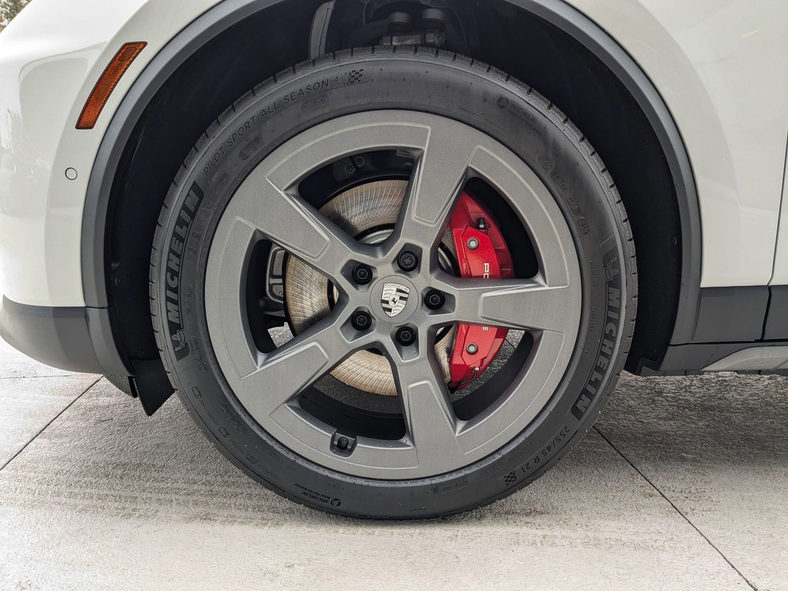 New 2025 Porsche Macan 4S Electric image 29