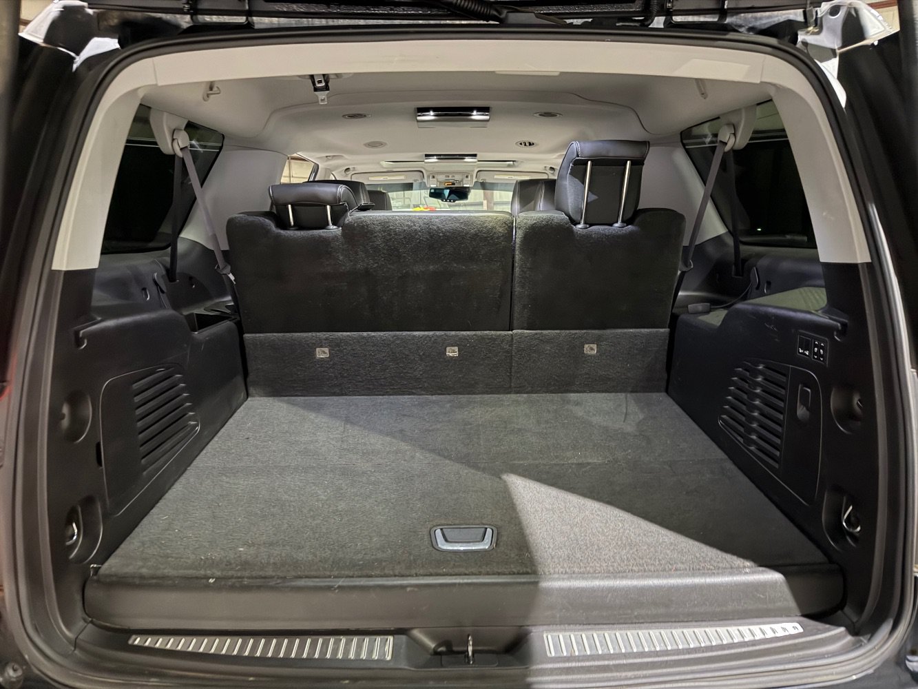 Used 2015 GMC Yukon XL Denali w/ Touring Package RWD image 18
