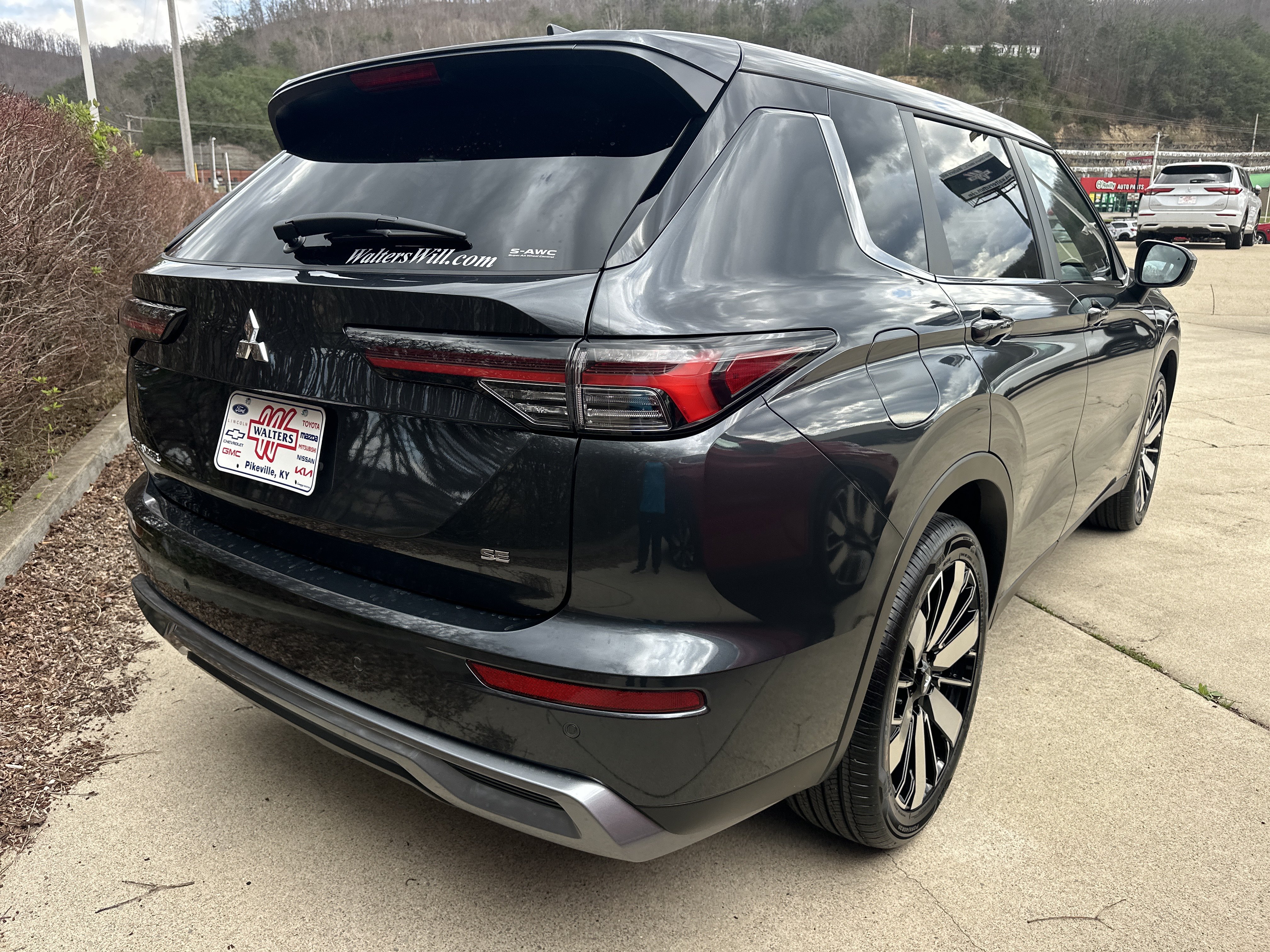 New 2026 Mitsubishi Outlander SE AWD/4WD image 4