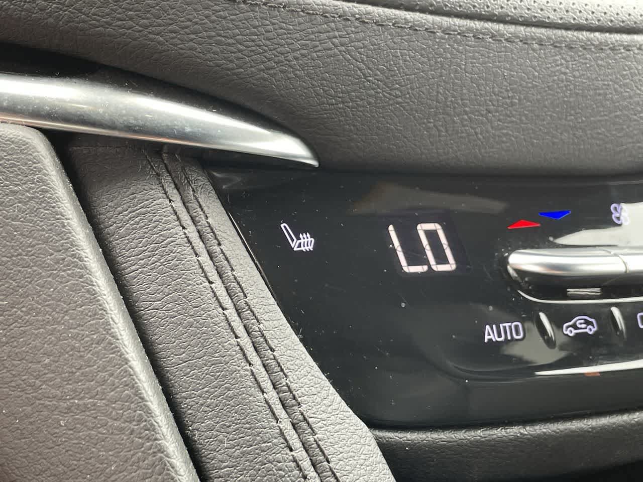 Certified 2024 Cadillac XT6 Luxury AWD/4WD image 23