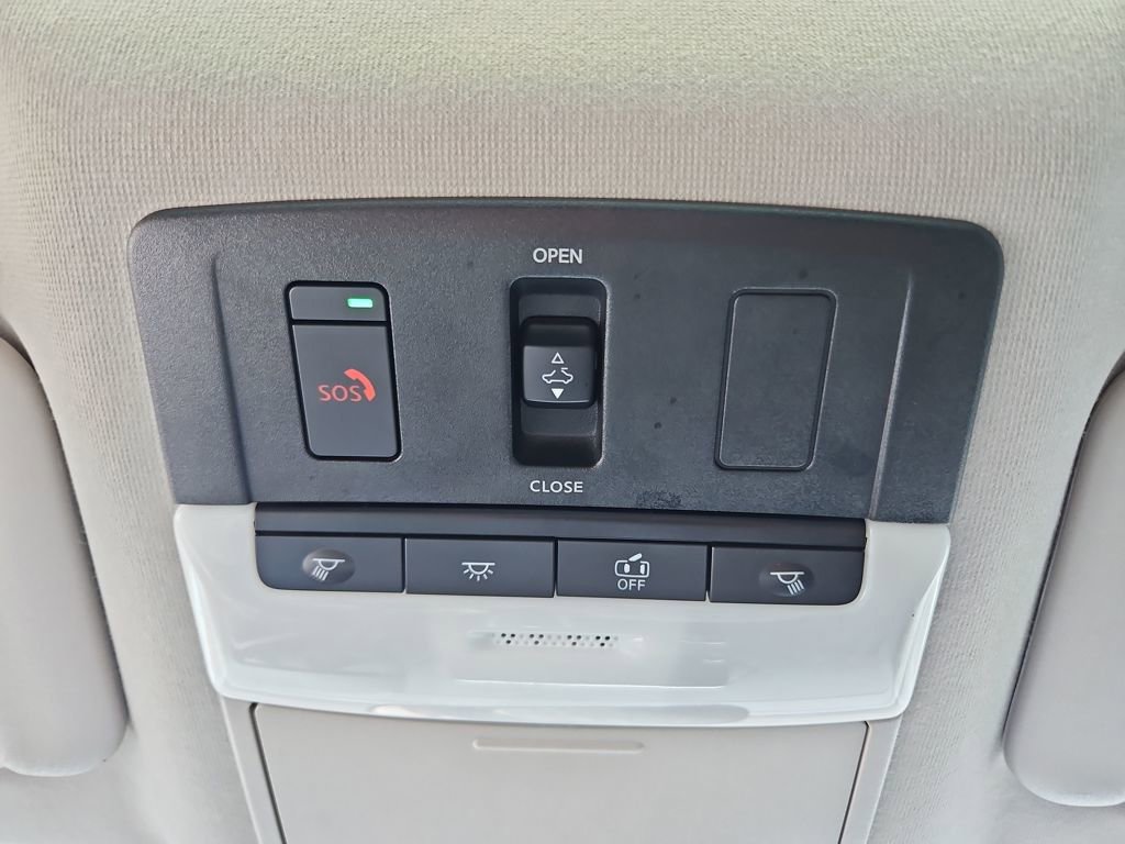 Used 2024 Nissan Sentra SR w/ SR Premium Package image 22