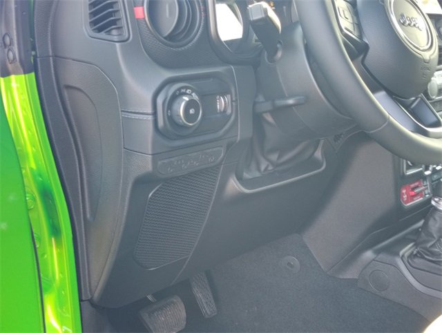 New 2026 Jeep Wrangler Unlimited Rubicon w/ Safety Group image 13