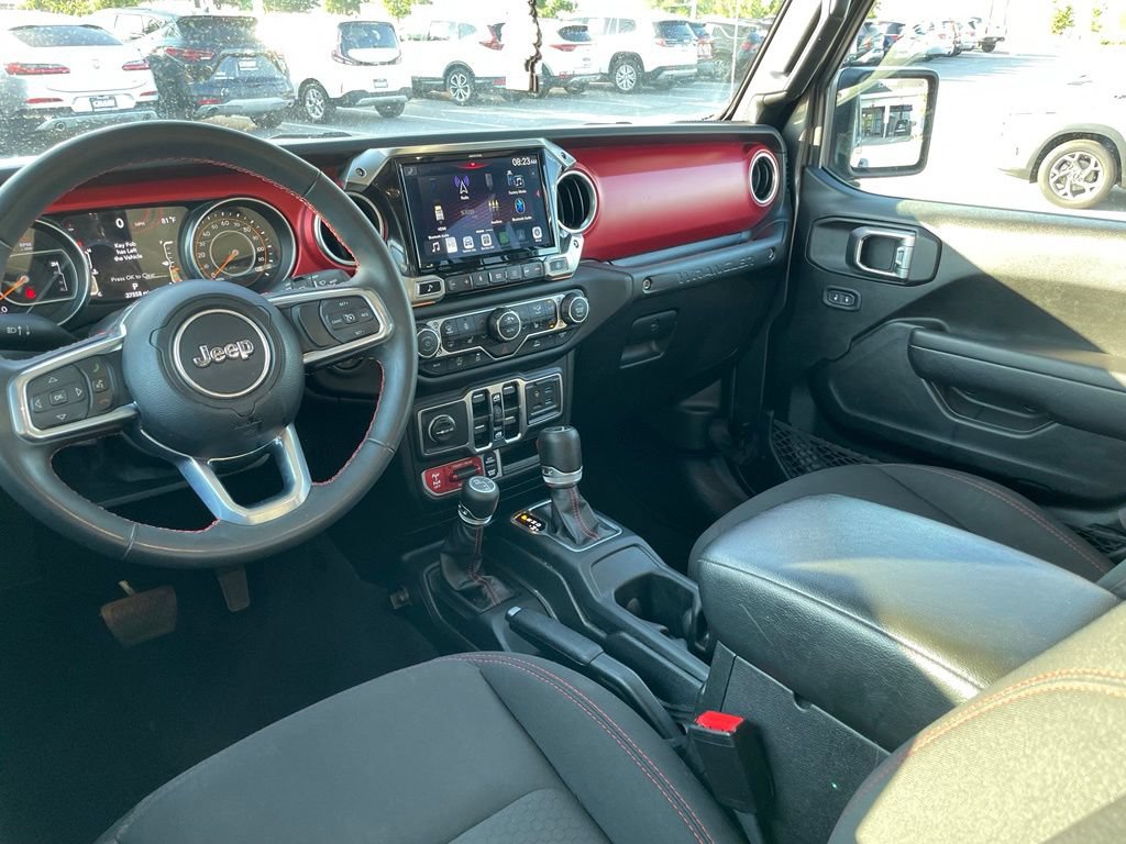 Used 2023 Jeep Wrangler Unlimited Rubicon w/ Cold Weather Group AWD/4WD image 22
