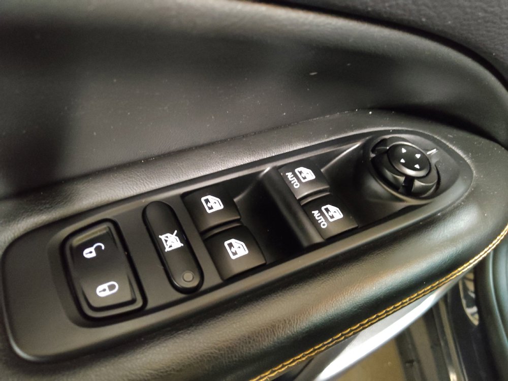 Used 2018 Jeep Compass Limited AWD/4WD image 27