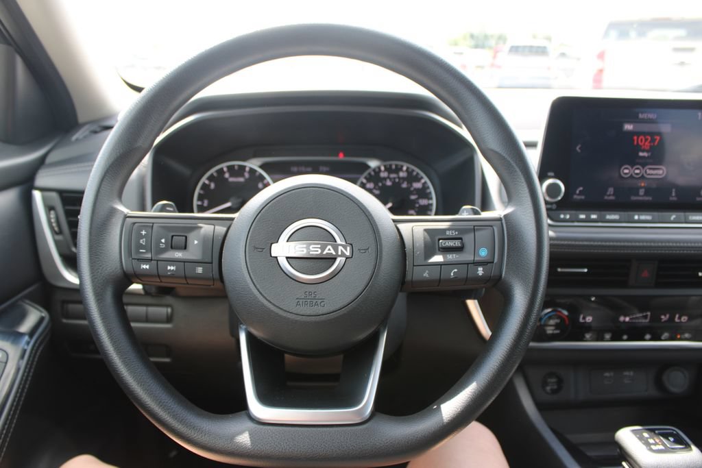 Used 2024 Nissan Rogue SV AWD/4WD image 35