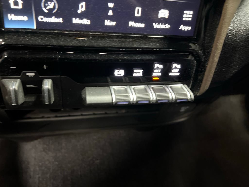 Used 2024 RAM 2500 Laramie w/ Safety Group AWD/4WD image 33