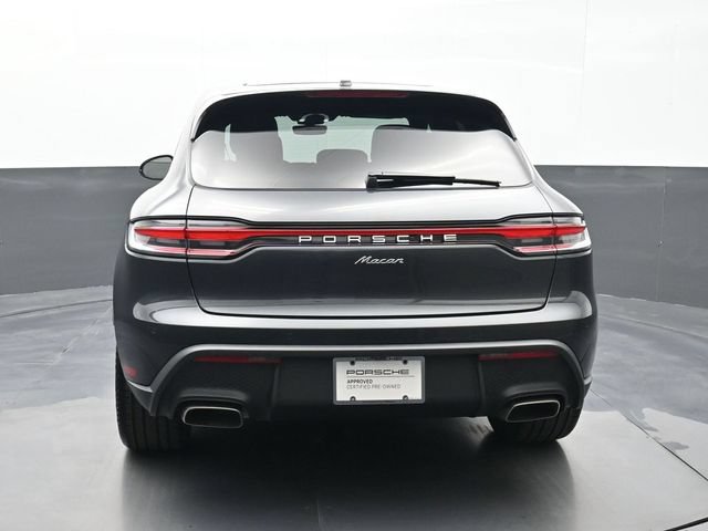 Certified 2025 Porsche Macan AWD/4WD image 21