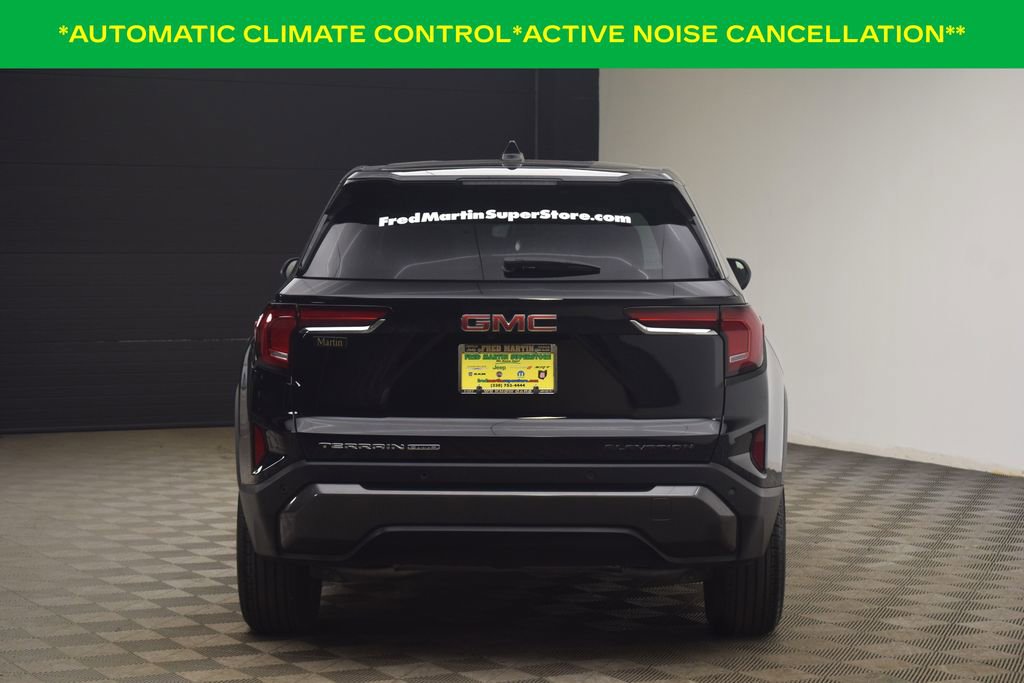 Used 2025 GMC Terrain Elevation image 8